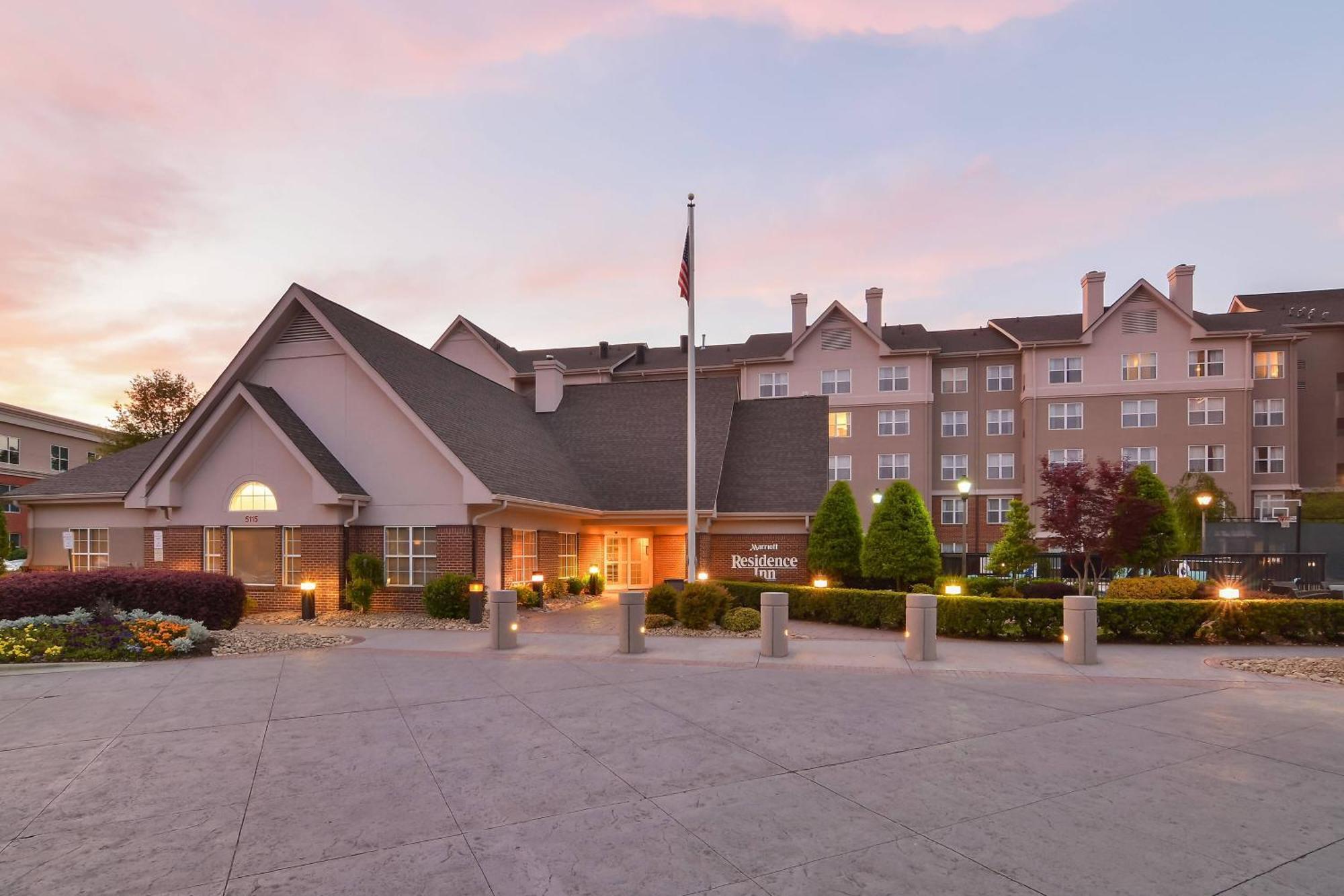 Residence Inn By Marriott Charlotte Piper Glen מראה חיצוני תמונה